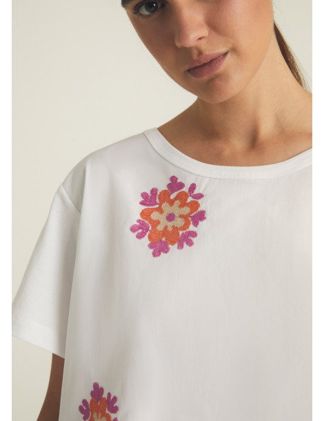 Camiseta de popelina bordado flor para mujer - Rosso 35